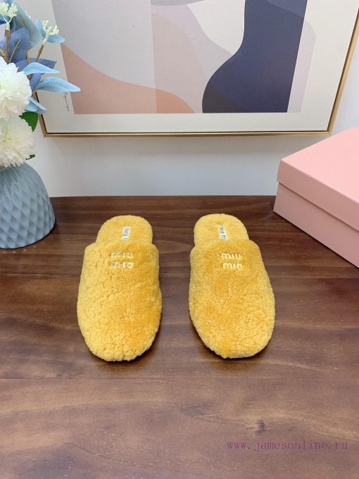 Miumiu 2024 new wool slippers ️ Sweet and fresh, it's really easy to capture the hearts of g9j0kiwy5 - Image 2