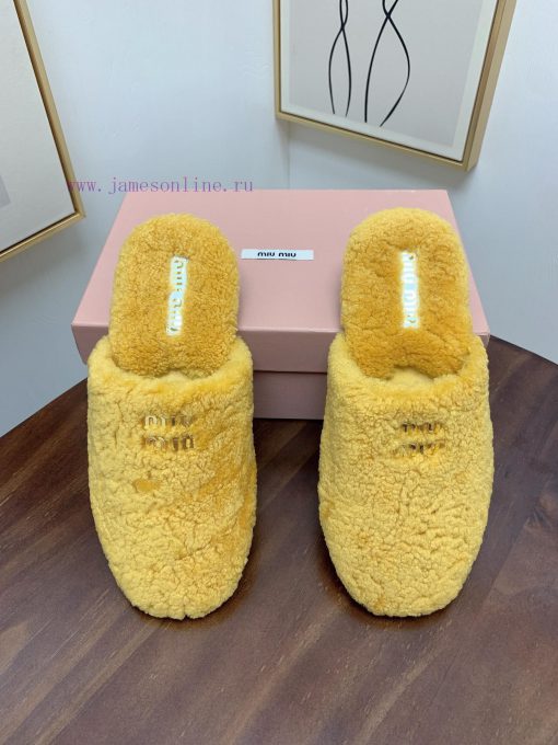 Miumiu 2024 new wool slippers ️ Sweet and fresh, it's really easy to capture the hearts of g9j0kiwy5 - Image 5
