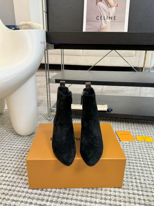 LV donkey brand 2024 autumn and winter new style thick heel short boots pointed bare bootsIlqa6hi4c