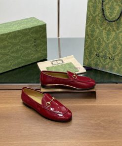 2024 Early Autumn New Gucci Latest Lacquer Leather Wine Red Color Princeton Series Le Fu Sink1vy2lyb