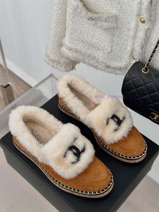 Chanel | Chanel 24K Autumn/Winter New ProductsDouble C flip fur shoesA product that everyonewi3fanh7 - Image 4