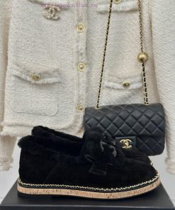 Chanel | Chanel 24K Autumn/Winter New ProductsDouble C flip fur shoesA product that everyoneild135ol