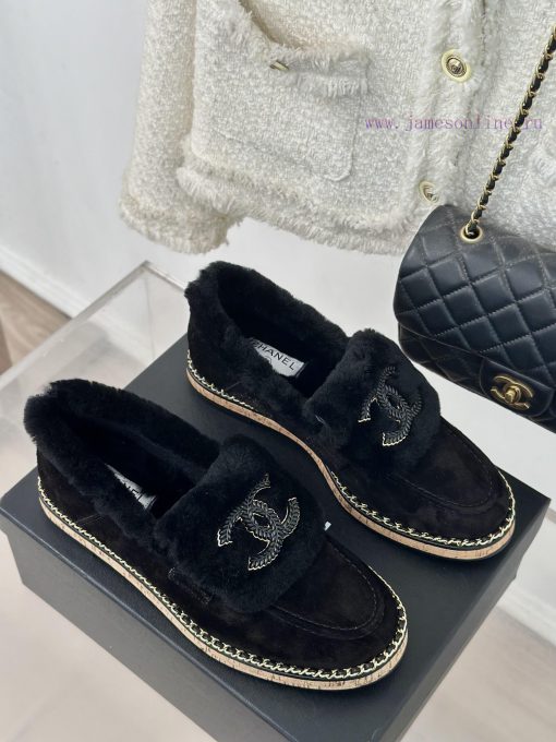 Chanel | Chanel 24K Autumn/Winter New ProductsDouble C flip fur shoesA product that everyoneild135ol - Image 4