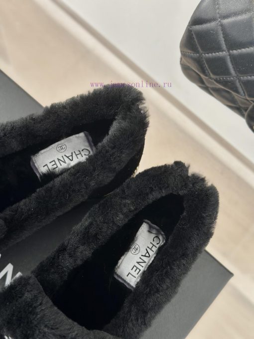 Chanel | Chanel 24K Autumn/Winter New ProductsDouble C flip fur shoesA product that everyoneild135ol - Image 9