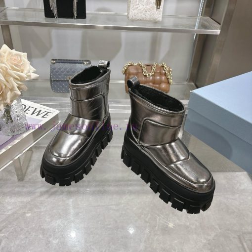 The latest PRADA in 2024 features a novel and unique soft cowhide surface, made of pure wool7qiva3l7 - Image 3