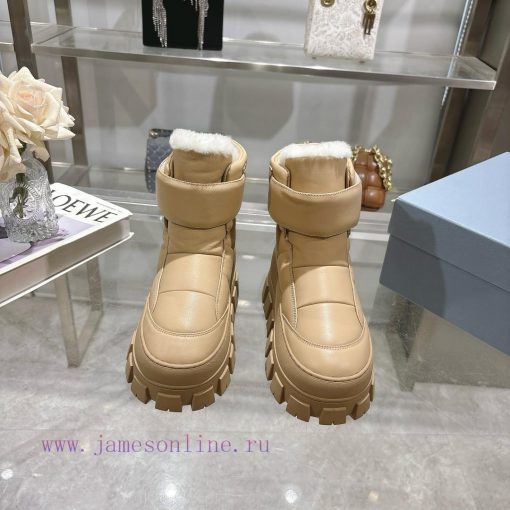 The latest PRADA in 2024 features a novel and unique soft cowhide surface, made of pure wool3ehlgc86 - Image 2