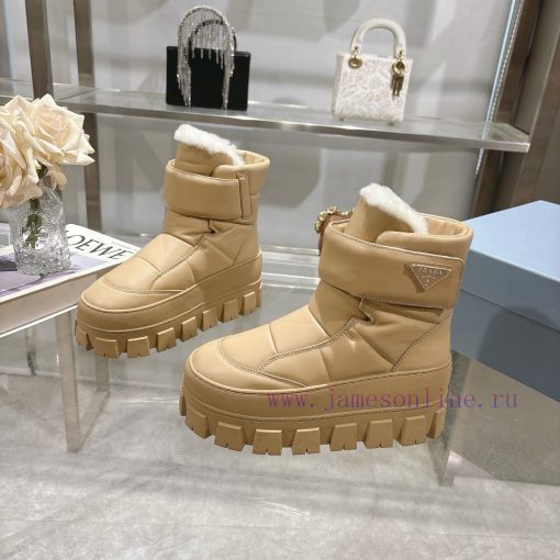The latest PRADA in 2024 features a novel and unique soft cowhide surface, made of pure wool3ehlgc86 - Image 4