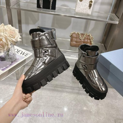 The latest PRADA in 2024 features a novel and unique soft cowhide surface, made of pure woolwizjjtbp - Image 6
