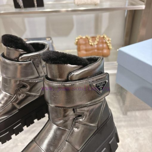 The latest PRADA in 2024 features a novel and unique soft cowhide surface, made of pure woolwizjjtbp - Image 9