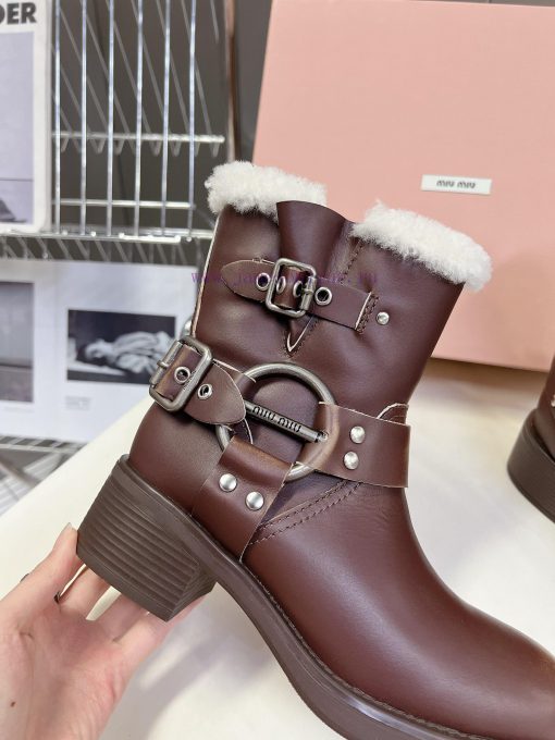 Top tier Miumiu autumn and winter limited edition walking bootsOne of the most worthwhile boqawqauvx - Image 9