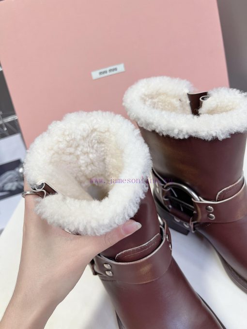 Top tier Miumiu autumn and winter limited edition walking bootsOne of the most worthwhile boqawqauvx - Image 10