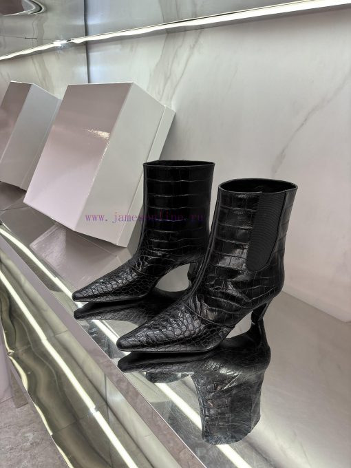 IMMI24 new beautiful square toe short boots 🤩 A niche trendy brand, simple and fashionable, al7n0ecd - Image 2
