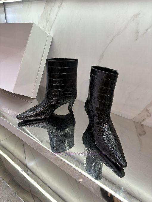 IMMI24 new beautiful square toe short boots 🤩 A niche trendy brand, simple and fashionable, al7n0ecd - Image 3