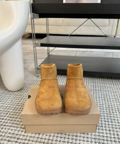 UGG~24vs autumn and winter popular casual woolen shoe seriesWoolen shoesA pair of shoes thatxrt8h540