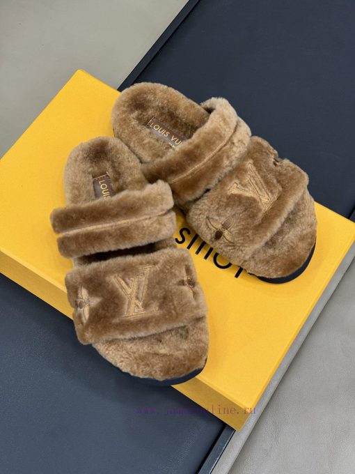 lv fw24 new arrival～LV 24 Autumn/Winter New Hair DragCute and exquisite, comfortable and sty8b99c0uq - Image 3
