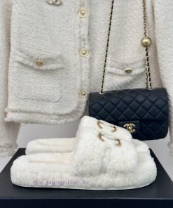 Chanel | Chanel Classic Metal Double C Hairy SlippersThe "First to Wear" series of walking sw7fp2yi1