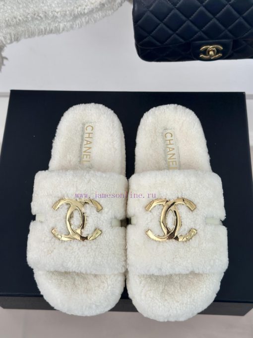 Chanel | Chanel Classic Metal Double C Hairy SlippersThe "First to Wear" series of walking sw7fp2yi1 - Image 5