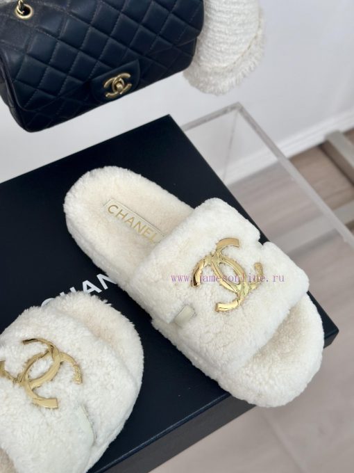 Chanel | Chanel Classic Metal Double C Hairy SlippersThe "First to Wear" series of walking sw7fp2yi1 - Image 6