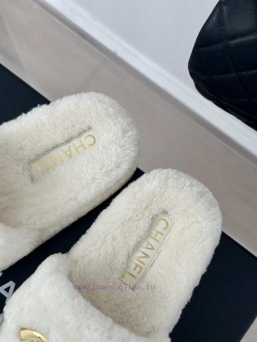 Chanel | Chanel Classic Metal Double C Hairy SlippersThe "First to Wear" series of walking sw7fp2yi1 - Image 9