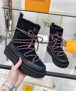 Louis Vuitton's new synchronized fur snow boots are on sale, with the upper made of Italian fowf8y0a