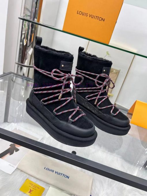 Louis Vuitton's new synchronized fur snow boots are on sale, with the upper made of Italian fowf8y0a - Image 7