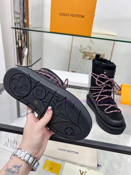 Louis Vuitton's new synchronized fur snow boots are on sale, with the upper made of Italian fowf8y0a - Image 9