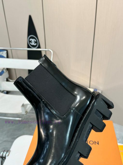 Couple style LV Louis Vuitton boots are coming in one goClassic never goes out of style, wit83txsas3 - Image 11