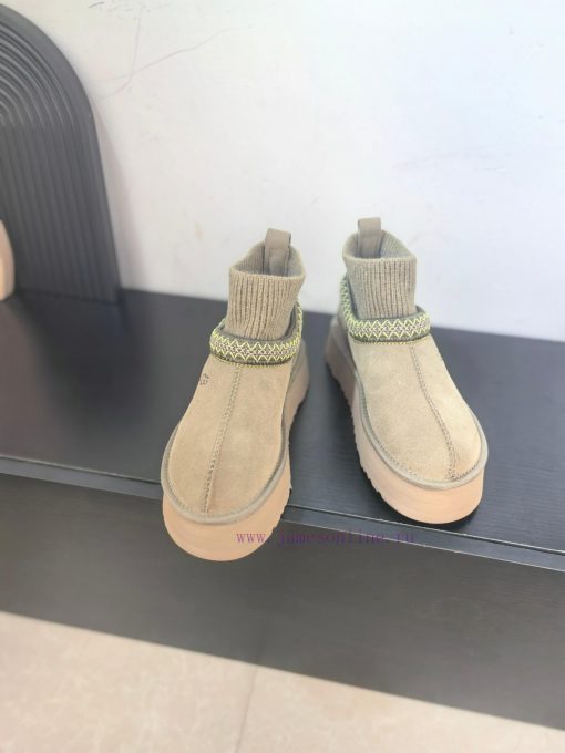 Top UGG ² ⁰² ⁴ New snow boots with ethnic style and sock covers, with wool lining in the socweyqw423 - Image 4