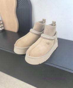 Top UGG ² ⁰² ⁴ New snow boots with ethnic style and sock covers, with wool lining in the socue6d83x2