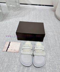 UGG Mao Mao Tuo Autumn/Winter Artifact Lisa Haley Jennie 24SS Explosive Item The brand logo txwnnuzn