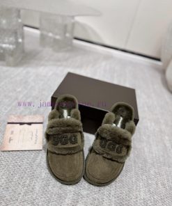 UGG Mao Mao Tuo Autumn/Winter Artifact Lisa Haley Jennie 24SS Explosive Item The brand logo zxf2ed64