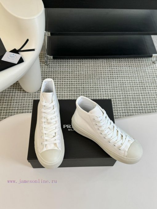 Prada 24/Prada Spring/Summer Latest Triangle Logo Casual SneakersThe original purchase, deve50jl47sr - Image 3