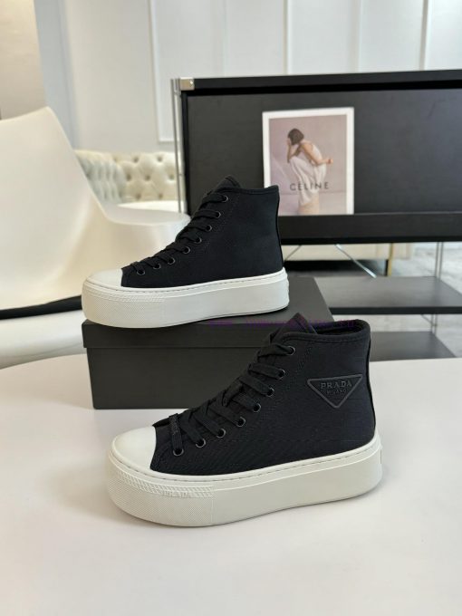 Prada 24/Prada Spring/Summer Latest Triangle Logo Casual SneakersThe original purchase, deveybmb3lyp - Image 6