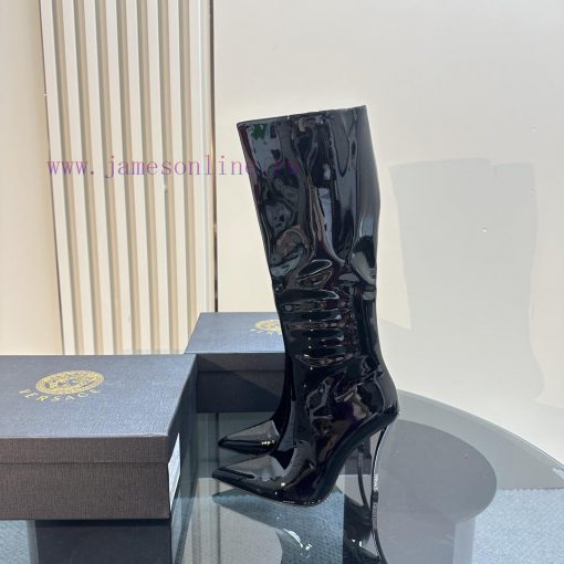 Versace 2024 Spring/Summer New Long BootsThe Milan runway features a minimalist and sleek deajoaf9jq - Image 2