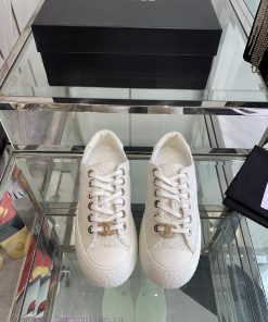 CHANEL 24ss Spring/Summer Big Head Sole with a slightly flared and cute design. The fashiona1c1b016q