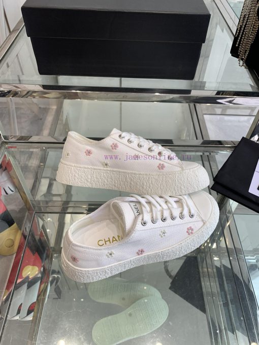 CHANEL 24ss Spring/Summer Big Head Sole with a slightly flared and cute design. The fashionap0e99qs5 - Image 10