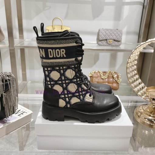 Dior Electric Embroidery High Density Purchasing Grade 𝐃𝐢𝐨𝐫𝟯𝟬𝐌𝐨𝐧𝐭𝐚𝐢𝐠𝐧𝐞 Dior's new short bootln01f974 - Image 6