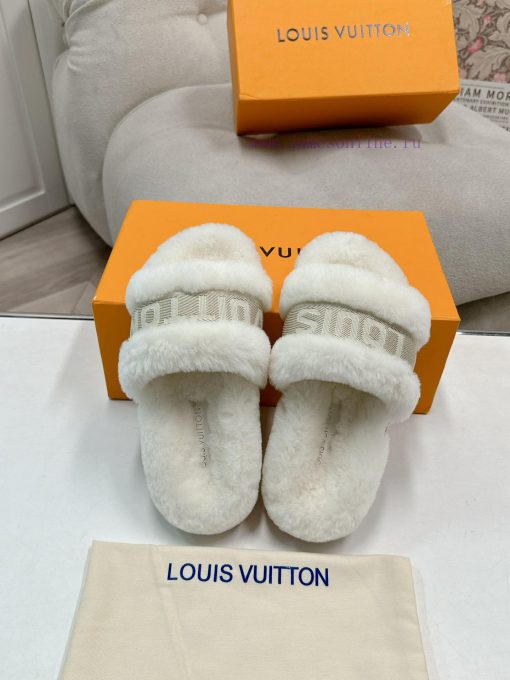 024 𝐋𝐨𝐮𝐢𝐬𝐕𝐮𝐢𝐭𝐭𝐨𝐧 Top of the line autumn and winter sheep disease starry sky series with last490oy1xm