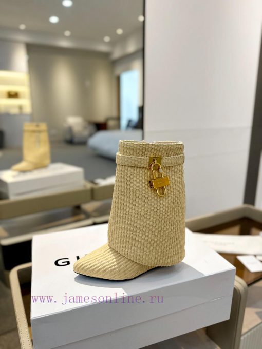 Price "Authentic customizationGIVENCHY0/𝐒𝐒𝐧𝐞𝐰 New high-heeled short boots, the latest in theqsl49kvz