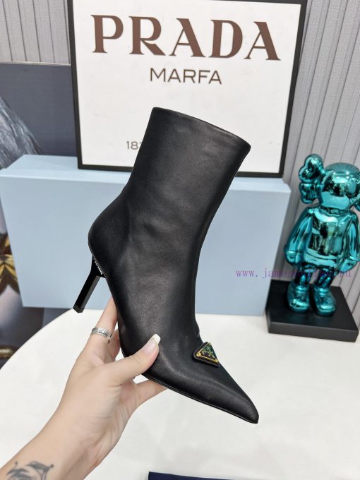 2024 SSS launches Prada's latest collection of long and short boots, sandals, single shoes,jwj2xskx - Image 10