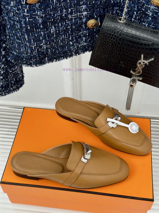 HERME * Classic Kelly Buckle Muller Half DragNo need to go door-to-door to compare, the highdj6em5ji - Image 4