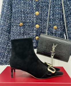 Roger Vivier | RV Classic Autumn/WinterHigh heeled square buckle short boots seriesThe shoe hodrgf5k