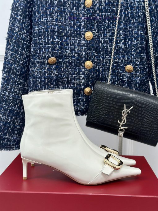 Roger Vivier | RV Classic Autumn/WinterHigh heeled square buckle short boots seriesThe shoe g9w3wa1z