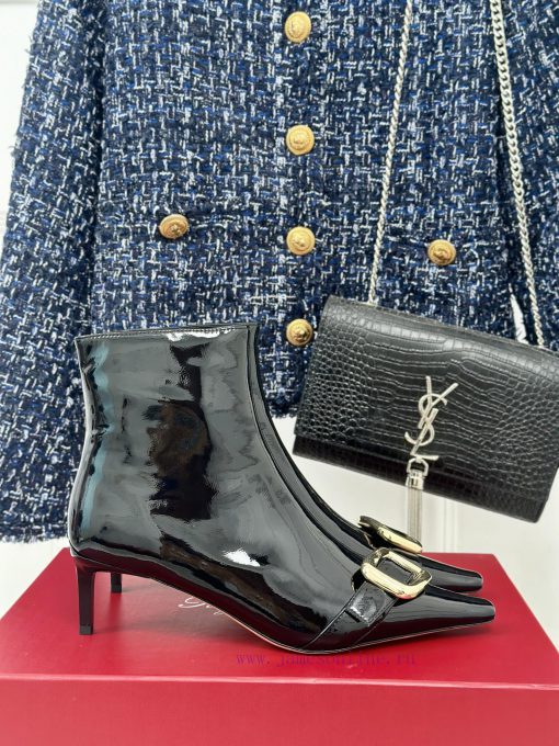 Roger Vivier | RV Classic Autumn/WinterHigh heeled square buckle short boots seriesThe shoe 2ws0r8js - Image 2