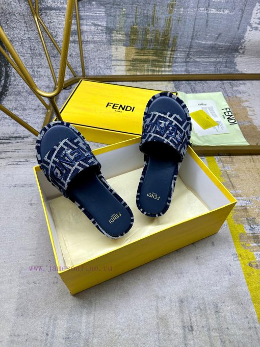 FENDI's latest popular broadband thick soled slippers are made of grey denim material with tjavl0sa8 - Image 7