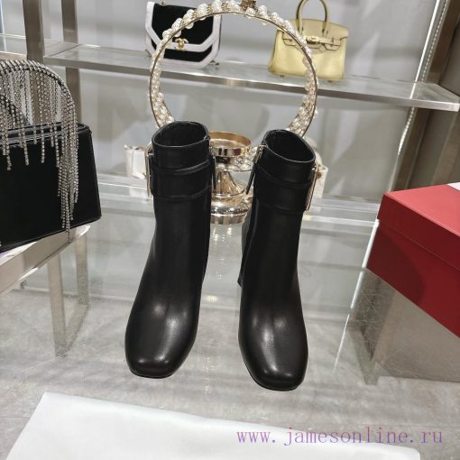 Purchasing 24 new high-heeled bare boots on our behalf is here! It's really here! The Rv clatim4vjma