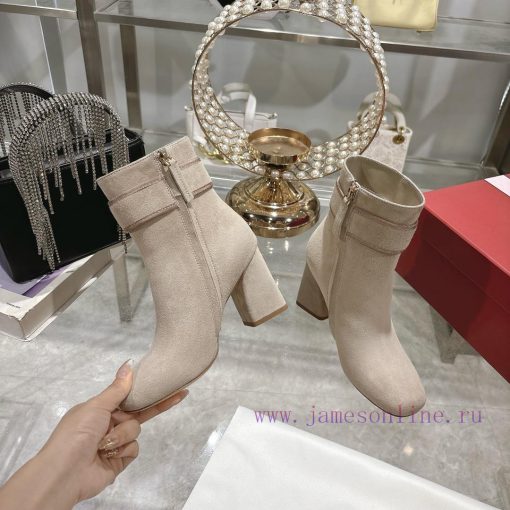 Purchasing 24 new high-heeled bare boots on our behalf is here! It's really here! The Rv cla1f1p6yhl - Image 4