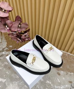 Top 2024 New Celine/Celine Classic Four Seasons Retro loafersThis one with tassels is more p8km3gvp4