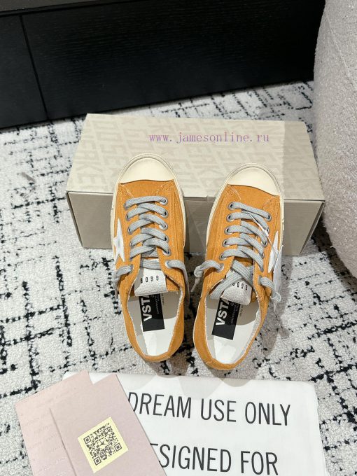 Top Couple Style𝐆𝐨𝐥𝐝𝐞𝐧𝐆𝐨𝐬𝐞𝐒𝐮𝐩𝐞𝐫𝐬𝐭𝐚𝐫 | Golden Goose Deluxe Brand 24/New Apricot Skin White St5p60mpvm - Image 4