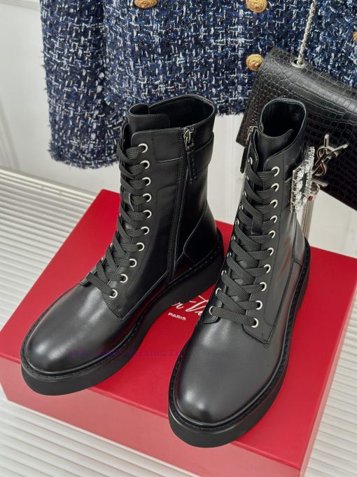 Roger Vivier | RV Classic Autumn/Winter Water Diamond Square Button Thick Bottom Short Bootsl6x41qd8 - Image 3